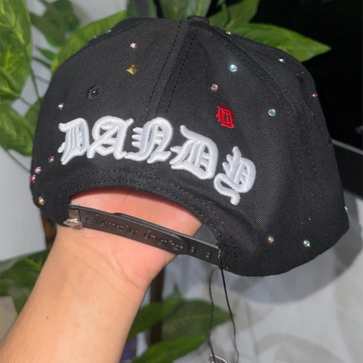 CAPNOWHITE-20 | Gorra Dandy Multicolor Negra