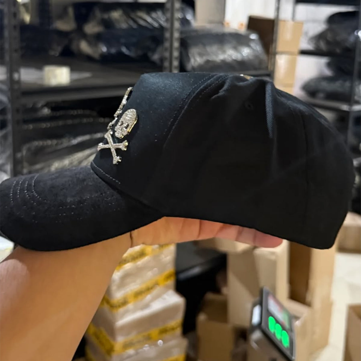 CAPNOWHITE-156 | Gorra Skull Crossbones Negra